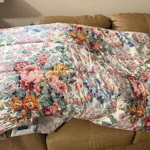 Ralph Lauren Allison Vintage Comforter & Dust Ruffle